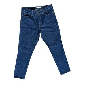 Women's Levi's Slimming Skinny Jeans. Size 31. Dark Wash